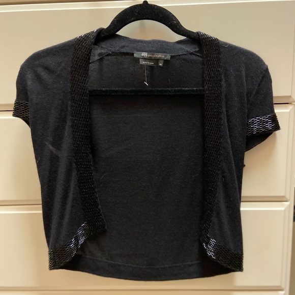 Sweater - Picture 1 of 2